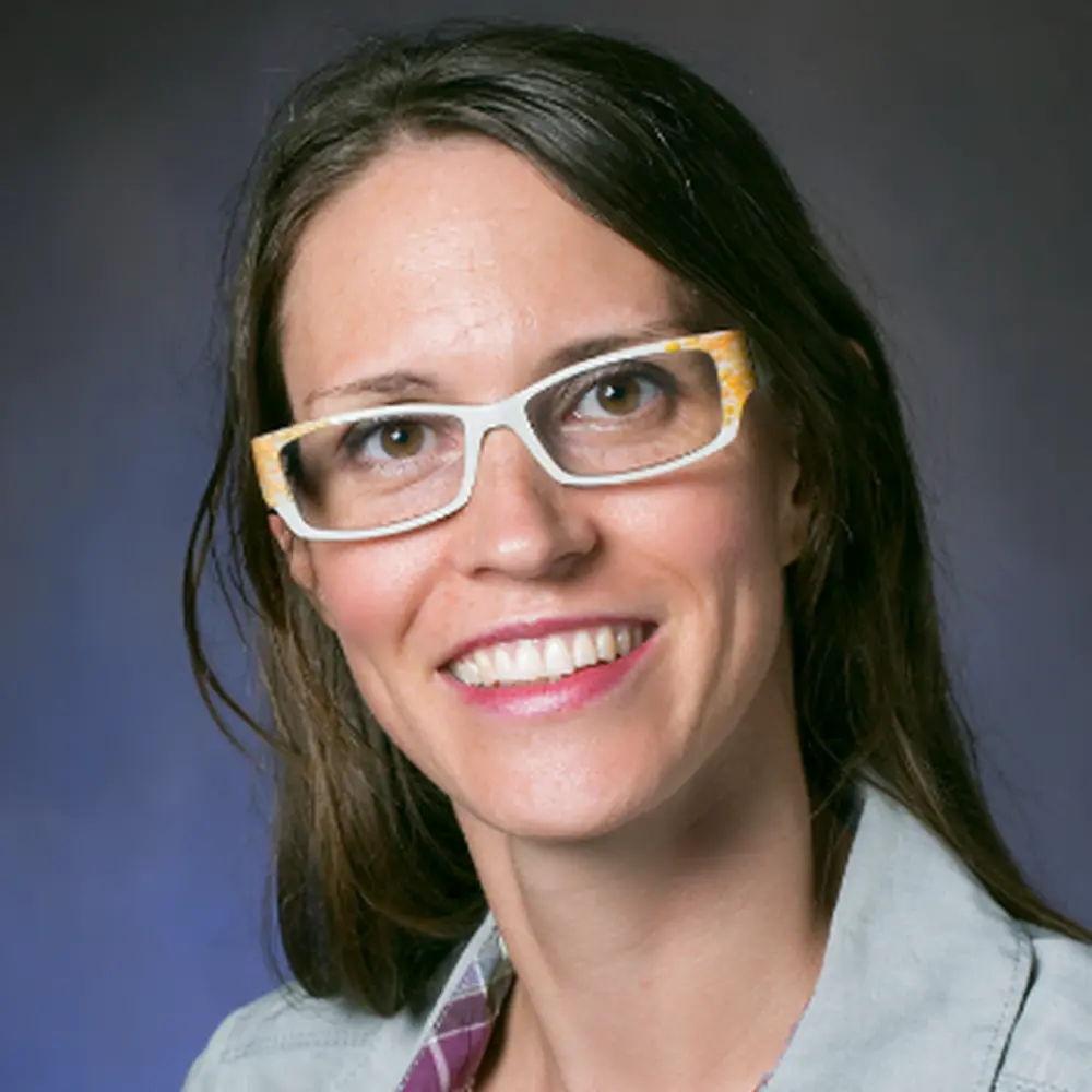 Simona Buetti Headshot